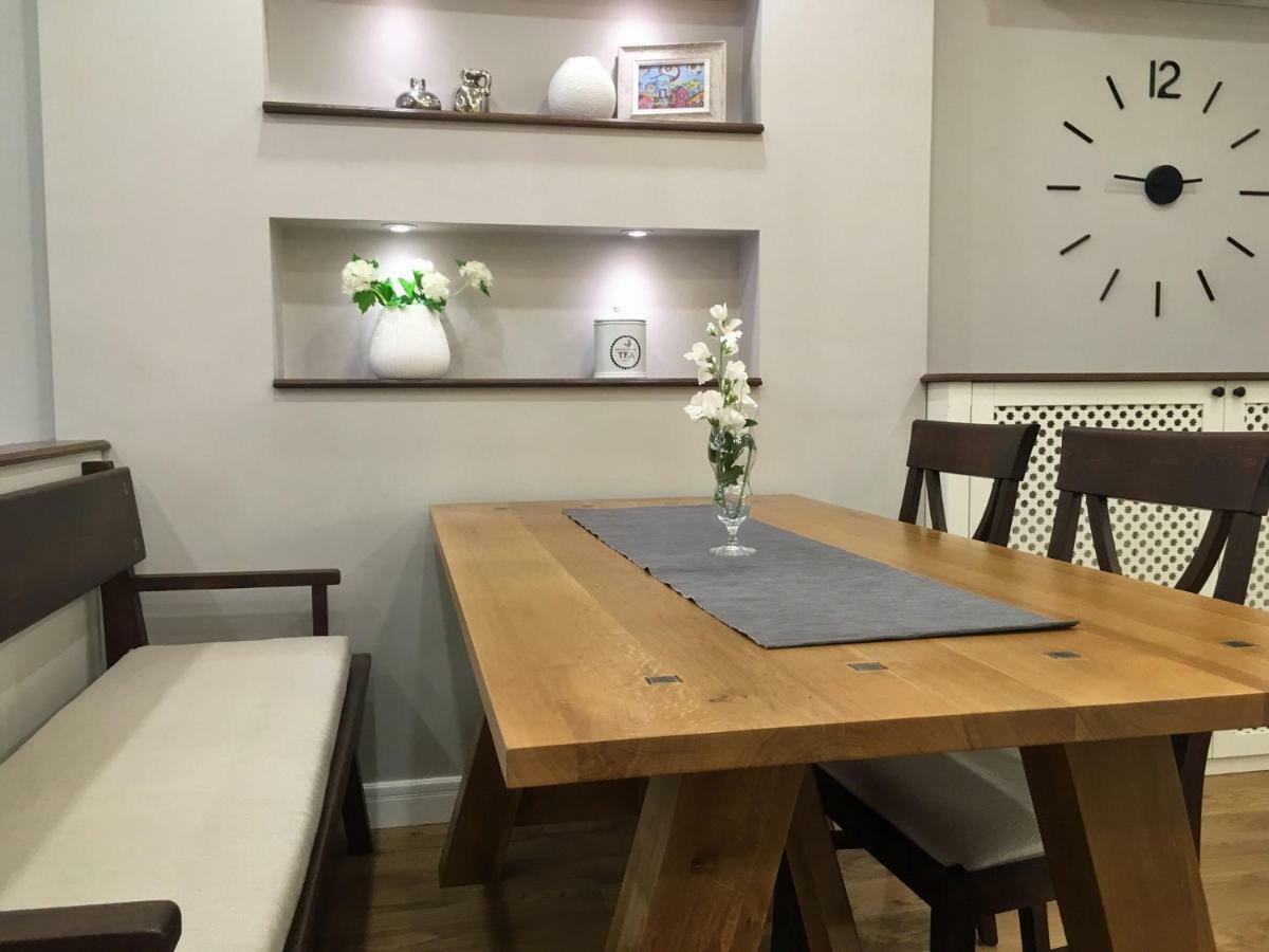 A Luxury Apartment With Patio And Bbq ソフィア エクステリア 写真